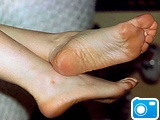 love_to_see_you_spanking_her_feet10.jpg