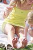 Lady in yellow-vwf00-0513t_130.jpg